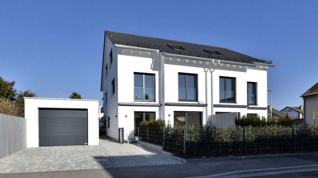 Doppelhaus Mit Garagenull